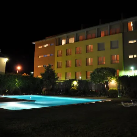 Sole Aparthotel 3*